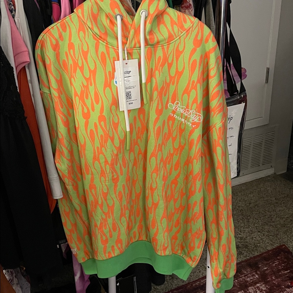 NWT SNOW DAY HOODIE GREEN & ORANGE FLAMES SZ Large